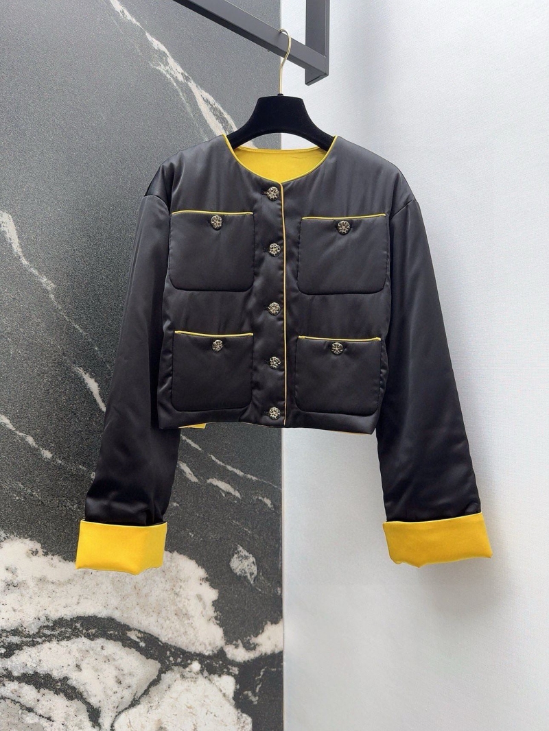 Ch**el outwear